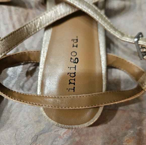 Indigo Rd Gold Flats - Picture 5 of 8